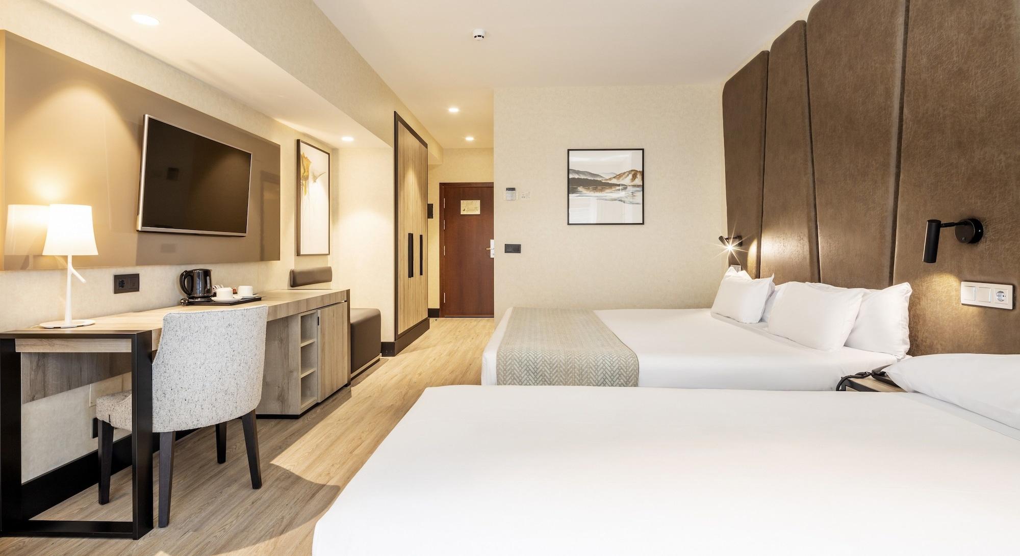 Ilunion Hotell 4*